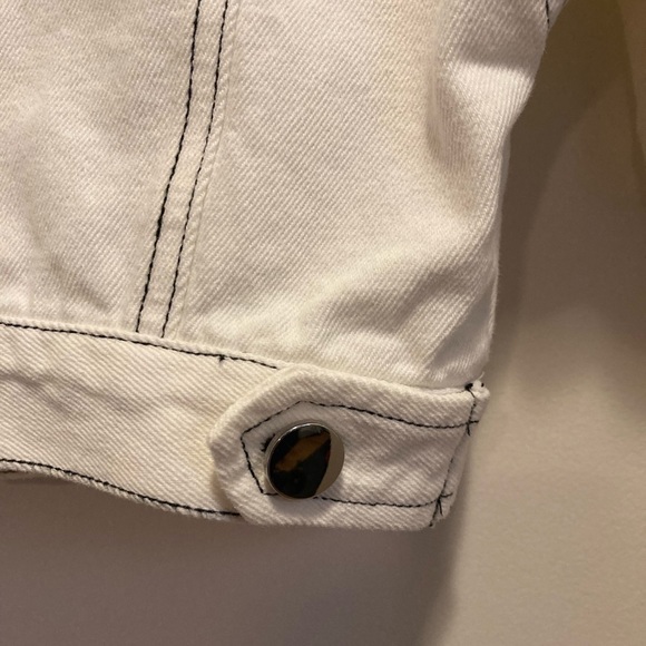 𝅺LPA pristine white cropped jean jacket. Size XS - Picture 11 of 12